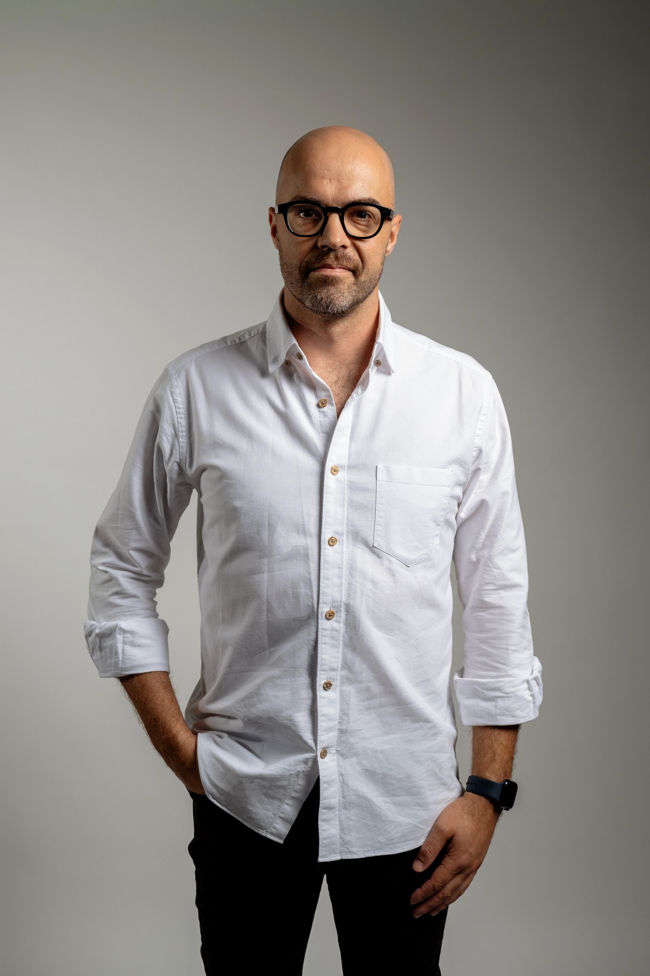 Reagan White Auckland MC and broadcaster in white shirt